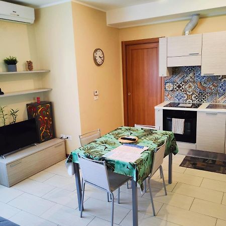 Grab A Flat In Coroneo Aparthotel Trieste Bagian luar foto