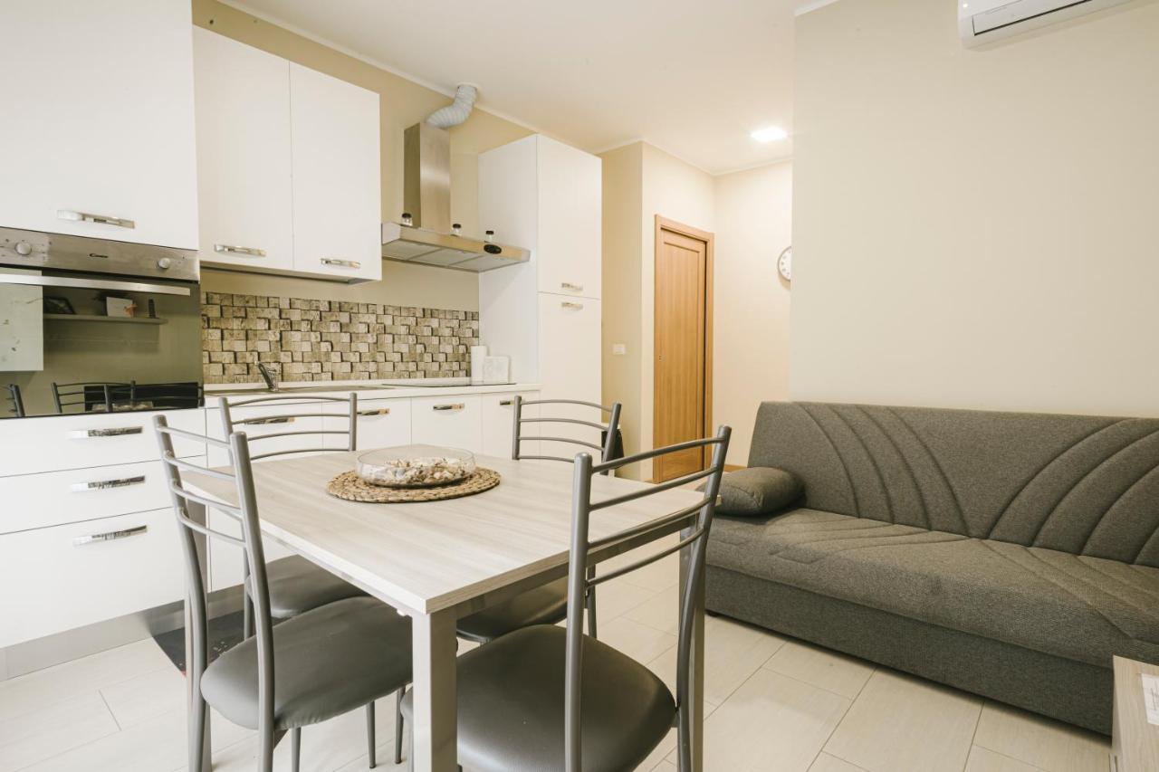 Grab A Flat In Coroneo Aparthotel Trieste Bagian luar foto